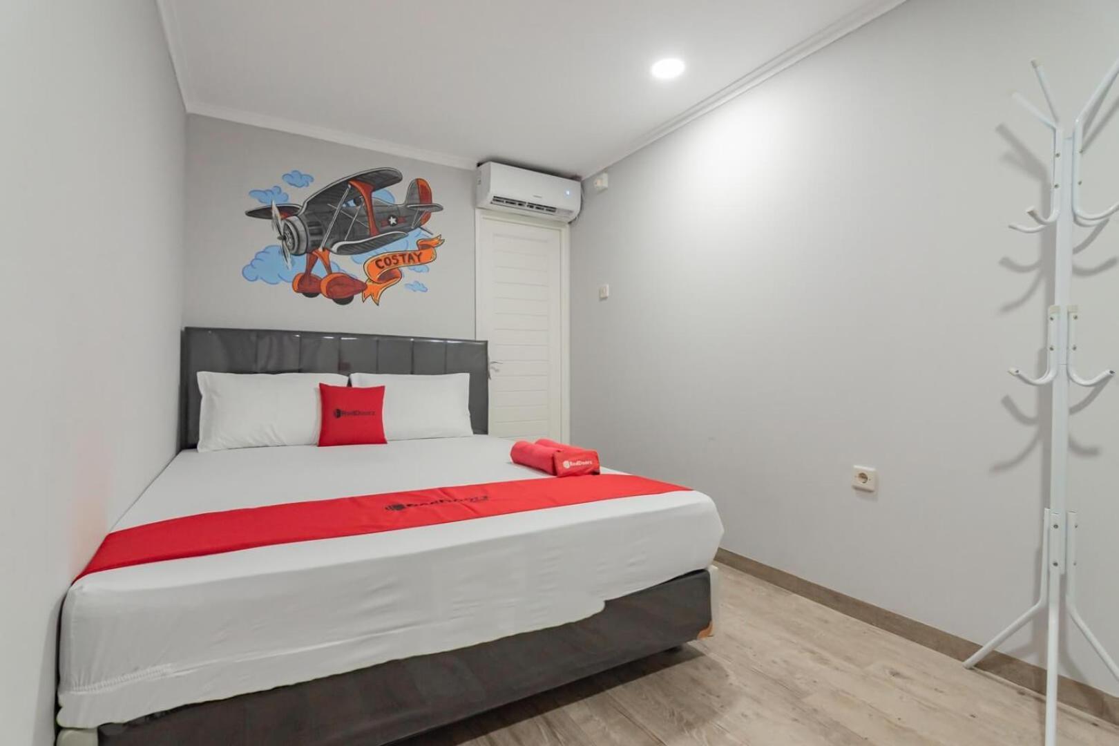 Reddoorz Plus Near Lembang Park & Zoo Exterior foto