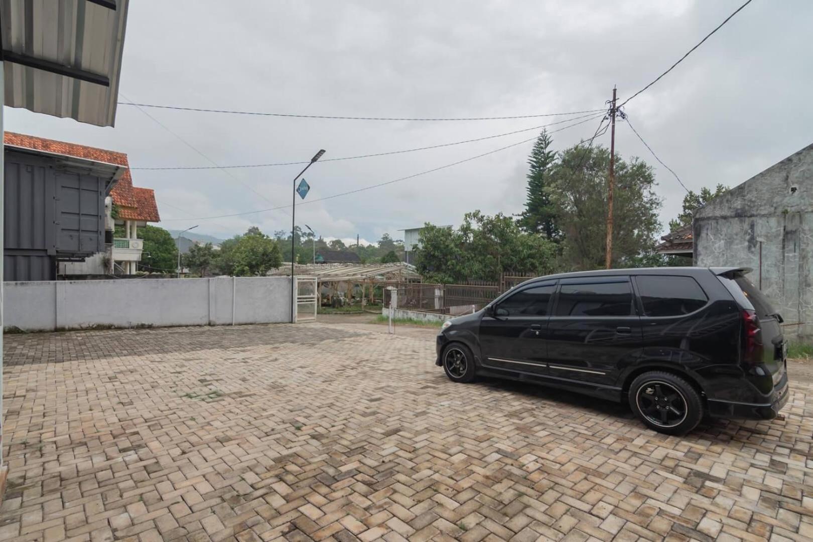 Reddoorz Plus Near Lembang Park & Zoo Exterior foto